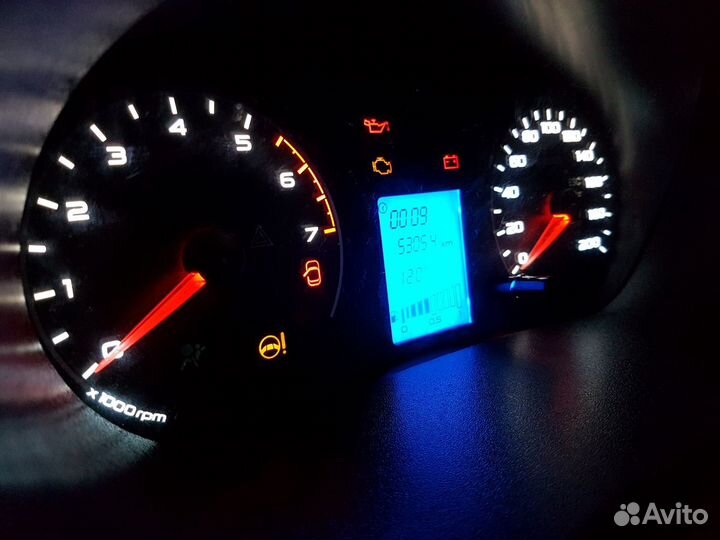 Пересвет автомобильного салона (замена подсветки)