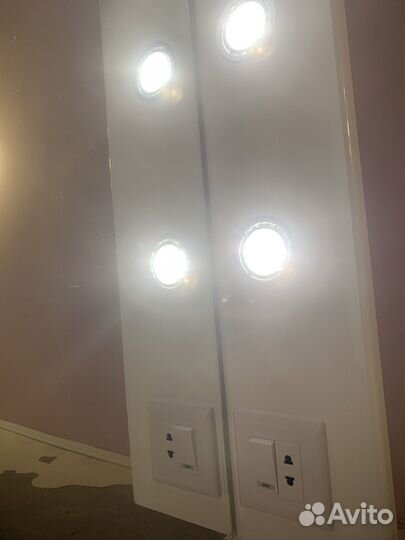 Зеркало с подсветкой