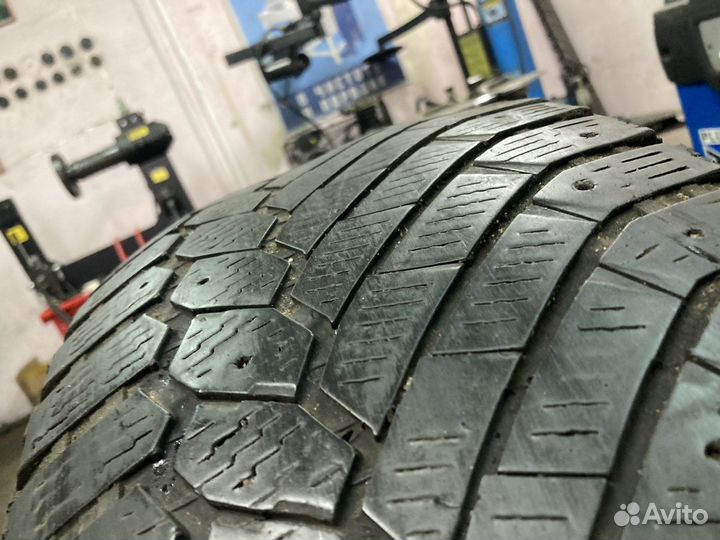 Continental ContiIceContact 4x4 235/55 R19