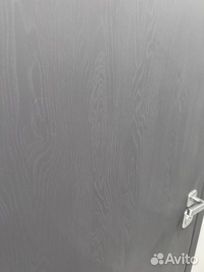 Дверь входная металлическая от застройщика