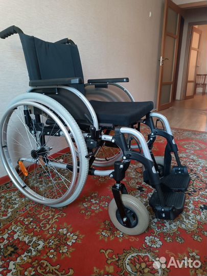 Инвалидное кресло-коляска ottobock