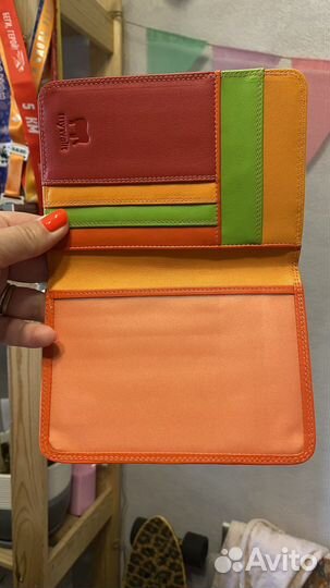 Кожаная обложка на паспорт