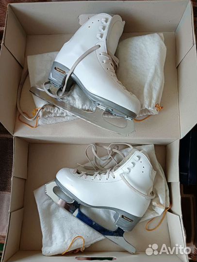 Полупрофессиональные коньки детские Risport