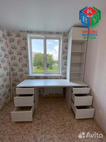 Детская мебель Письменный стол Шкаф