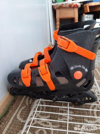 Роликовые коньки