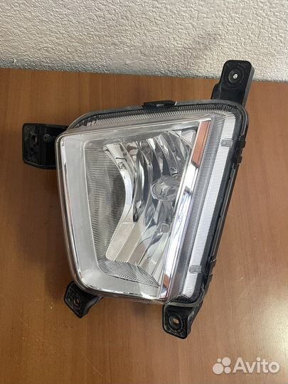 Левая туманка ходовой огонь Хендай Крета 1 /16-20