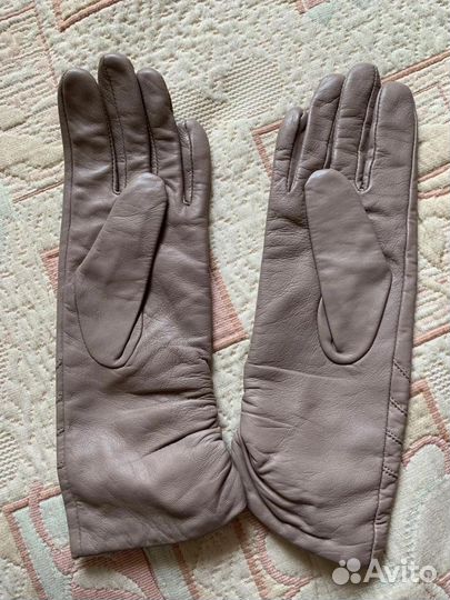 Перчатки кожаные, палантин шарф шелк, Италия