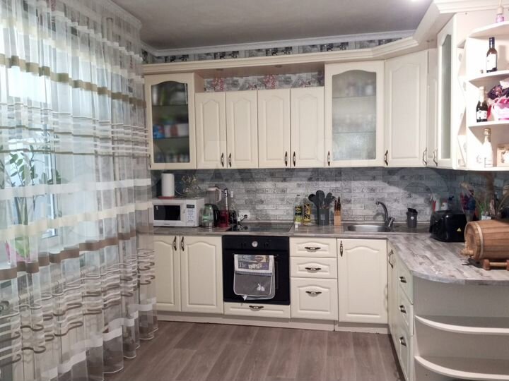 2-к. квартира, 62,3 м², 3/10 эт.