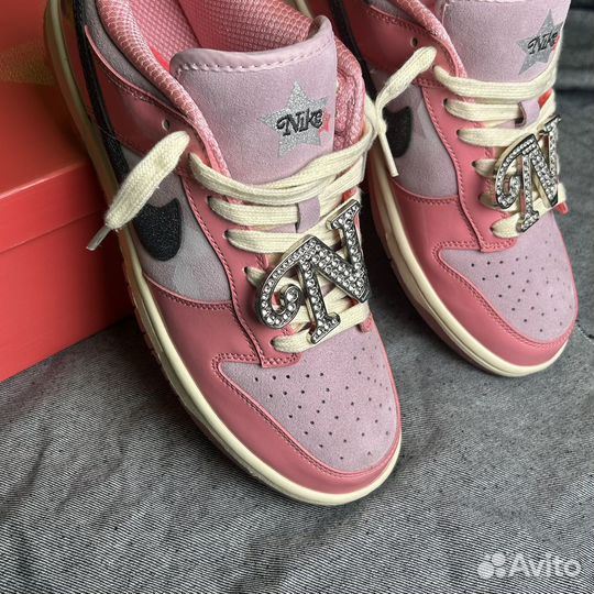 Кроссовки Nike Dunk Low LX Barbie
