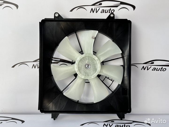 Honda Accord 8 диффузор радиатора правый 08-13