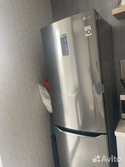 Холодильник LG