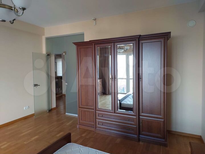 2-к. квартира, 85 м², 4/5 эт.