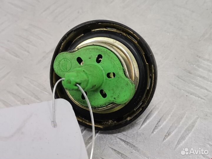 Пробка расширительного бачка BMW 7 16117193381