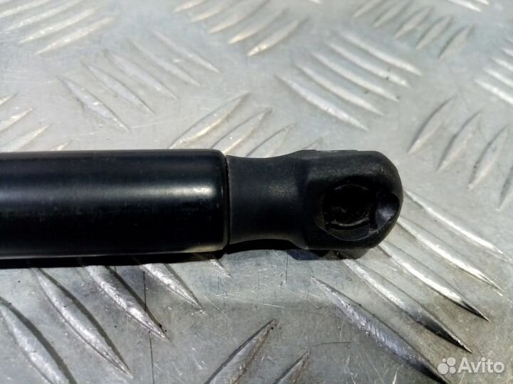 Б/У Амортизатор двери багажника Opel Insign#003