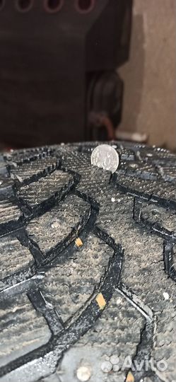 Bridgestone Blizzak Spike-01 245/45 R17