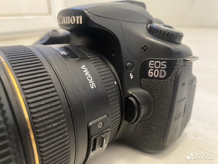 Зеркальный фотоаппарат canon 60d