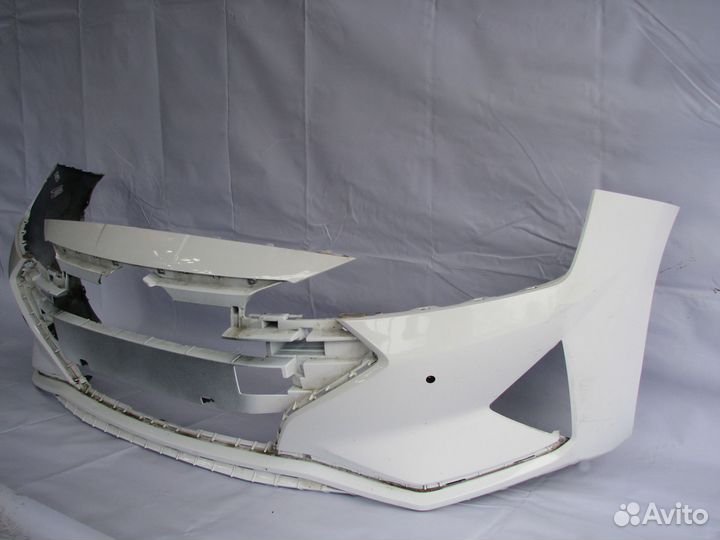 Hyundai Elantra 7 Бампер передний