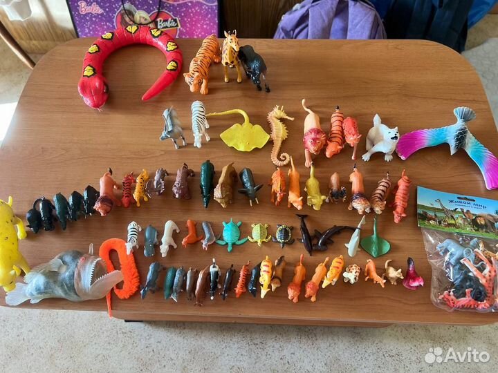 Фигурки животных, динозавры и драконы