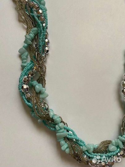 Ожерелье из бисера