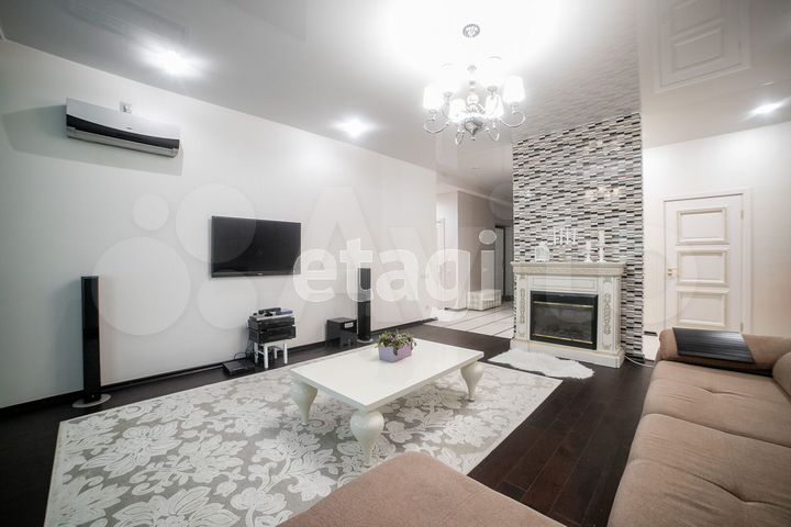 3-к. квартира, 165 м², 1/7 эт.