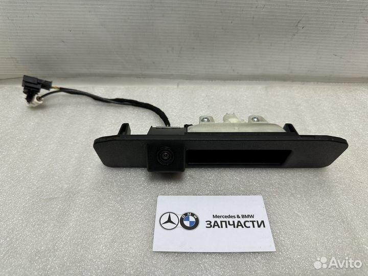 Камера заднего вида с ручкой Mercedes A0009054703