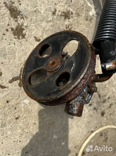 Suzuki Baleno насос гидроусилителя