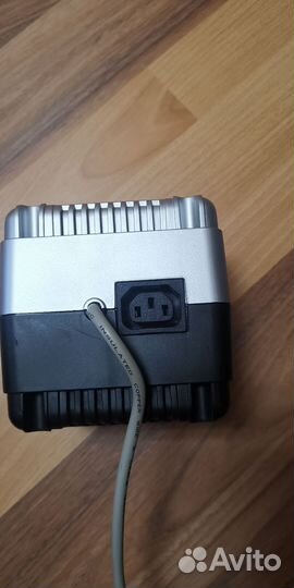 Стабилизатор напряжения Sven neo 1000ва\500Вт