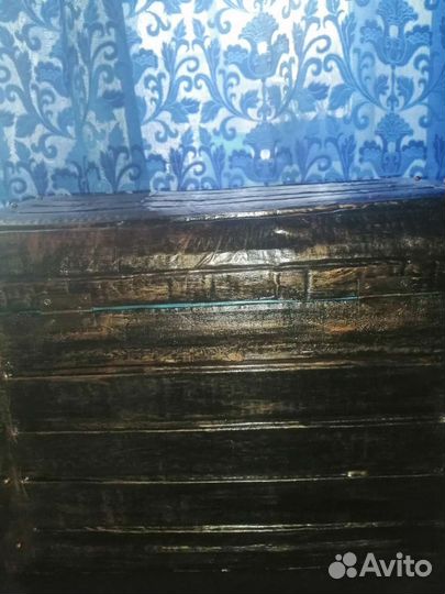 Сундук декоративный