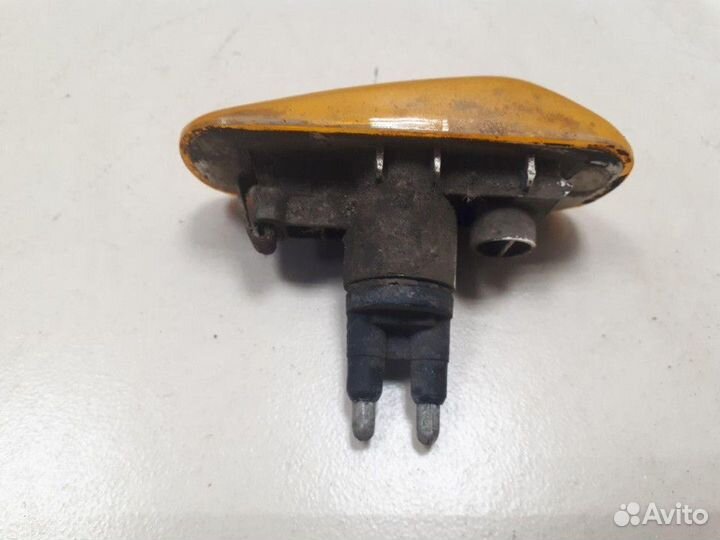 Повторитель указателя поворота Saab 9000