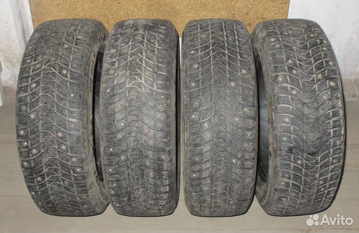 Michelin X-Ice North 3 215/60 R16 99T