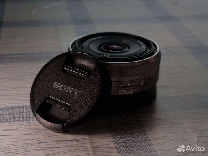 Sony 16mm f/2.8 (Sony E APS-C)