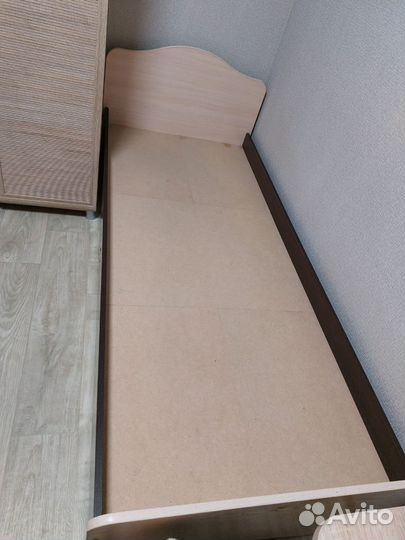 Кровать односпальная с матрасом бу