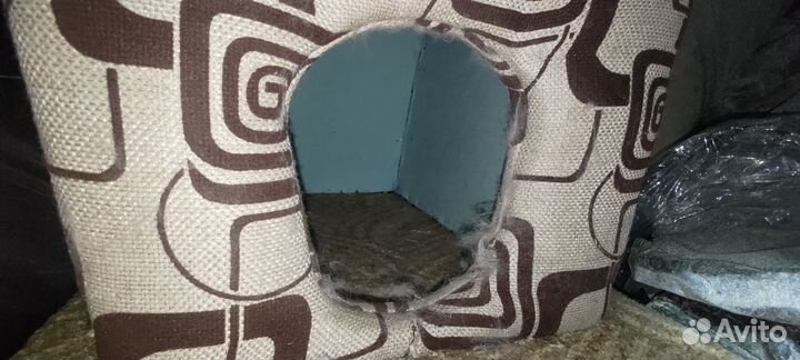 Домик для кошки с когтеточкой