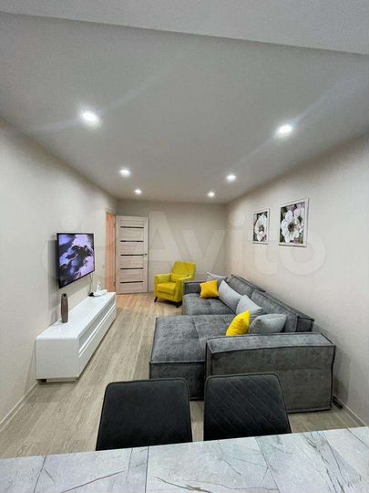 3-к. квартира, 70 м², 2/5 эт.