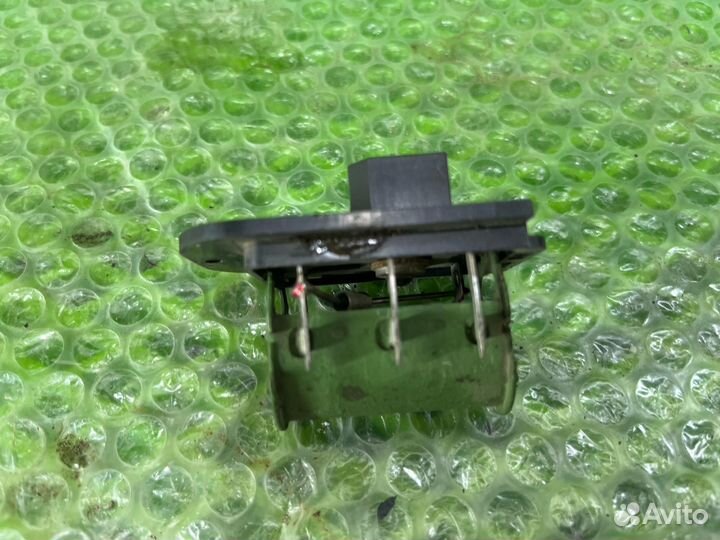 Резистор печки Chevrolet Niva