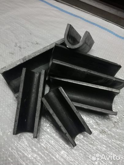 Скоба-накладка для сварки арматуры D28