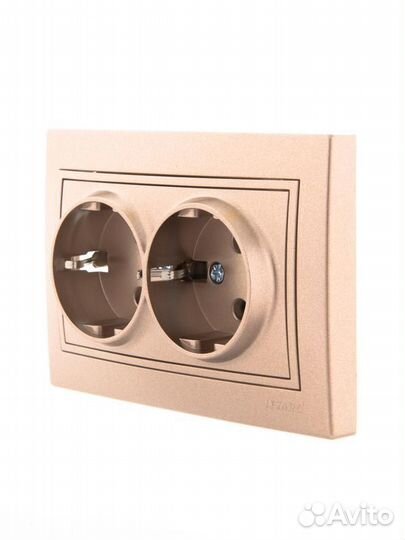 Розетка 2-м сп Mira 16А IP20 с заземл. со вставкой керамика свет. корич. перламутр. lezard 701-3131