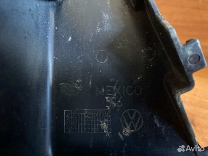 Кожух акб Volkswagen Beetle 2002 - 2010