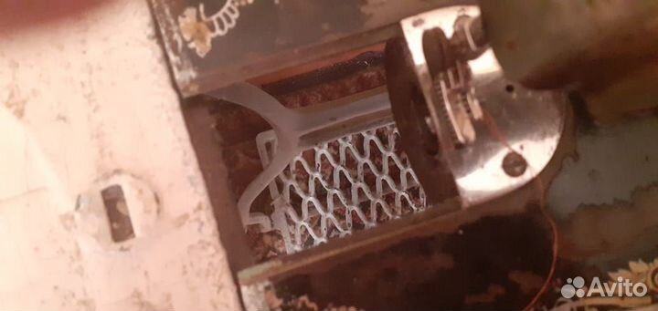 Швейная машинка Зингер