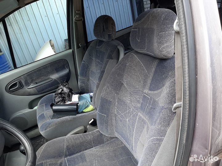 Сиденье Рено Scenic 1