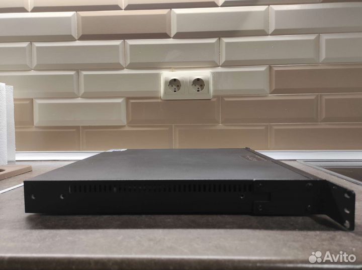 Ибп Powercom KIN-1000AP RM