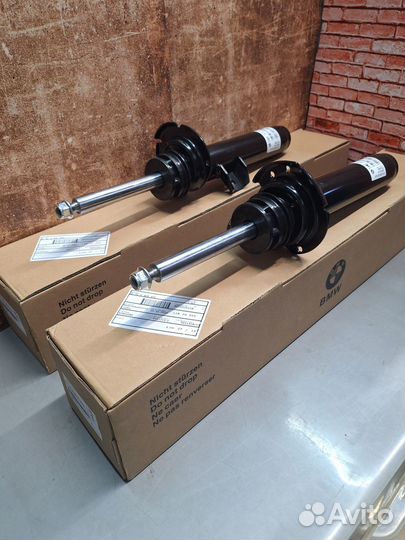 Амортизатор подвески передний правый Bmw F30