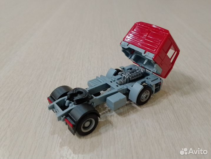 462) Тягач Steyr