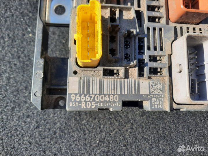 Блок предохранителей Peugeot 308