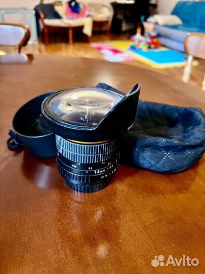 Объектив samyang 14 mm f2.8 (для canon EF)
