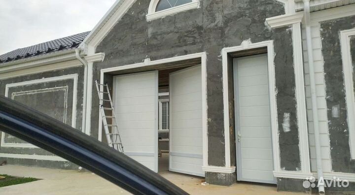 Секционные ворота