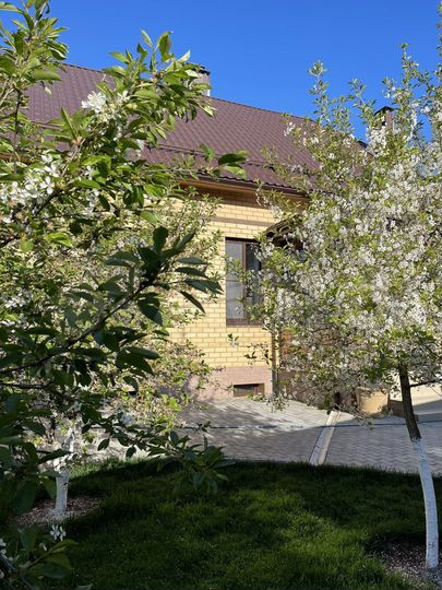 Дом 170 м² на участке 12 сот.