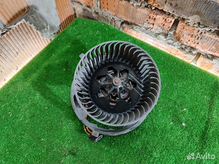 Мотор печки Volkswagen Passat B6