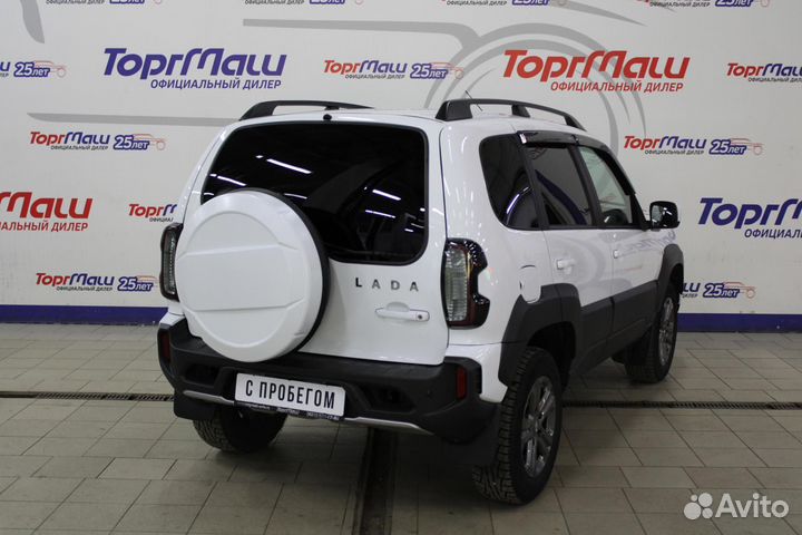 ВАЗ Niva Travel 1.7 МТ, 2022, 9 388 км