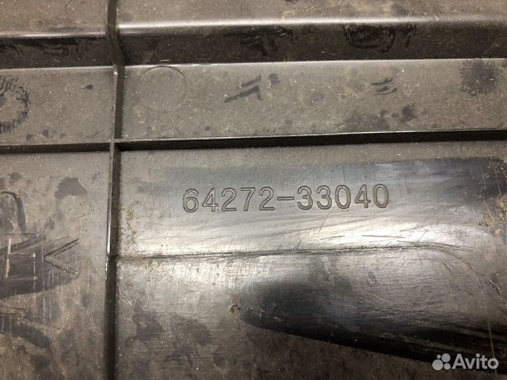 Обшивка багажника правая пластик Toyota Camry 50